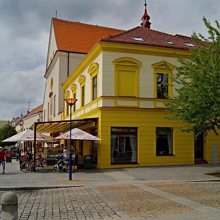 Penzion Longus Kyjov  Zewnętrze zdjęcie