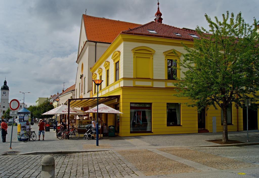 Penzion Longus Kyjov  Zewnętrze zdjęcie